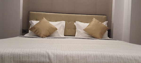 1 bedroom, desk, free WiFi