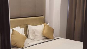 1 bedroom, desk, free WiFi