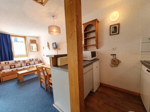 Interior - 30m from ski slopes, 1st floor, terrace, tv, ski locker, 27m², Montchavin La Plagne (Bellentre)