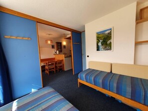 Room - 30m from ski slopes, 1st floor, terrace, tv, ski locker, 27m², Montchavin La Plagne (Bellentre)