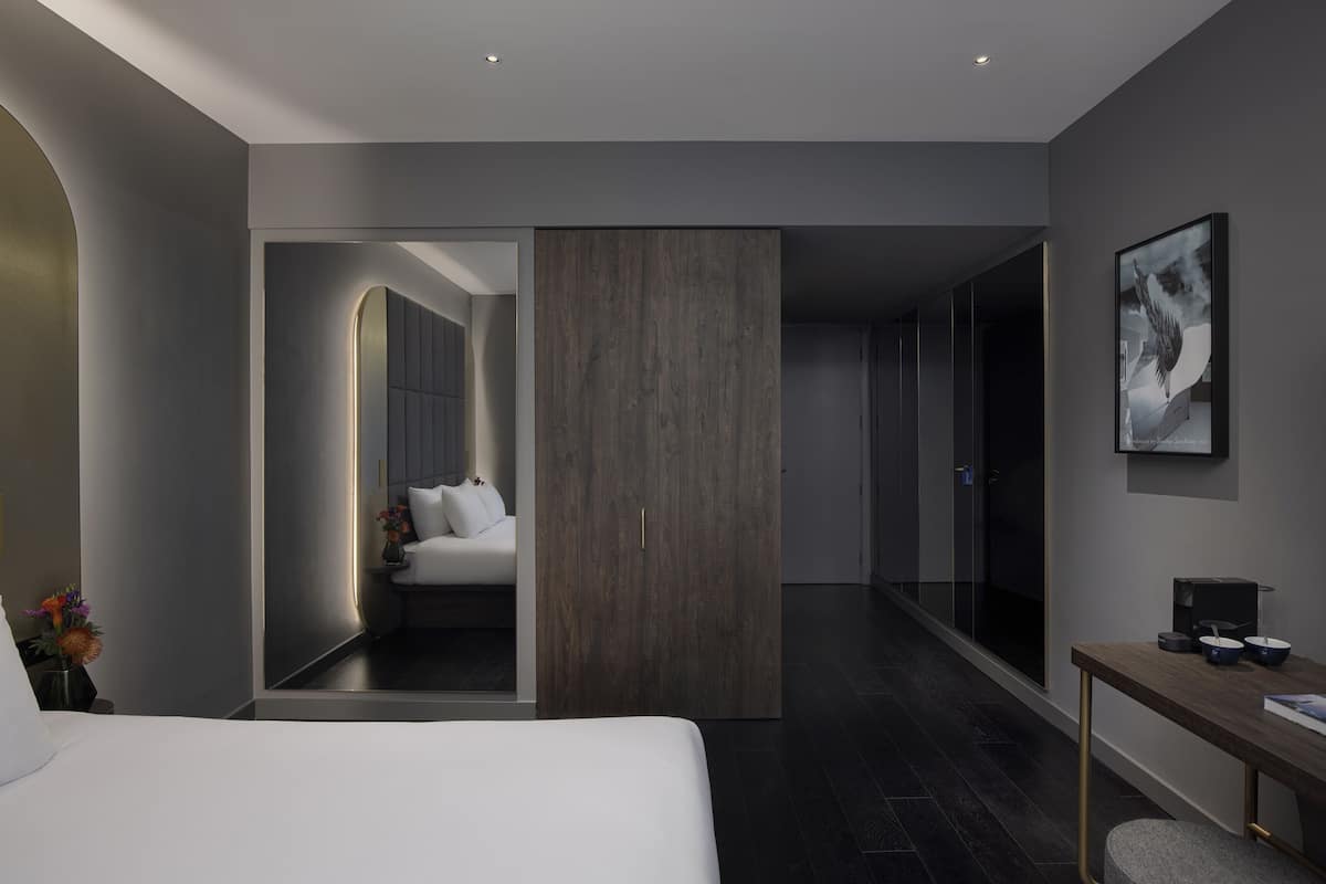 Premium Room | Hypo-allergenic bedding, in-room safe, soundproofing, free WiFi