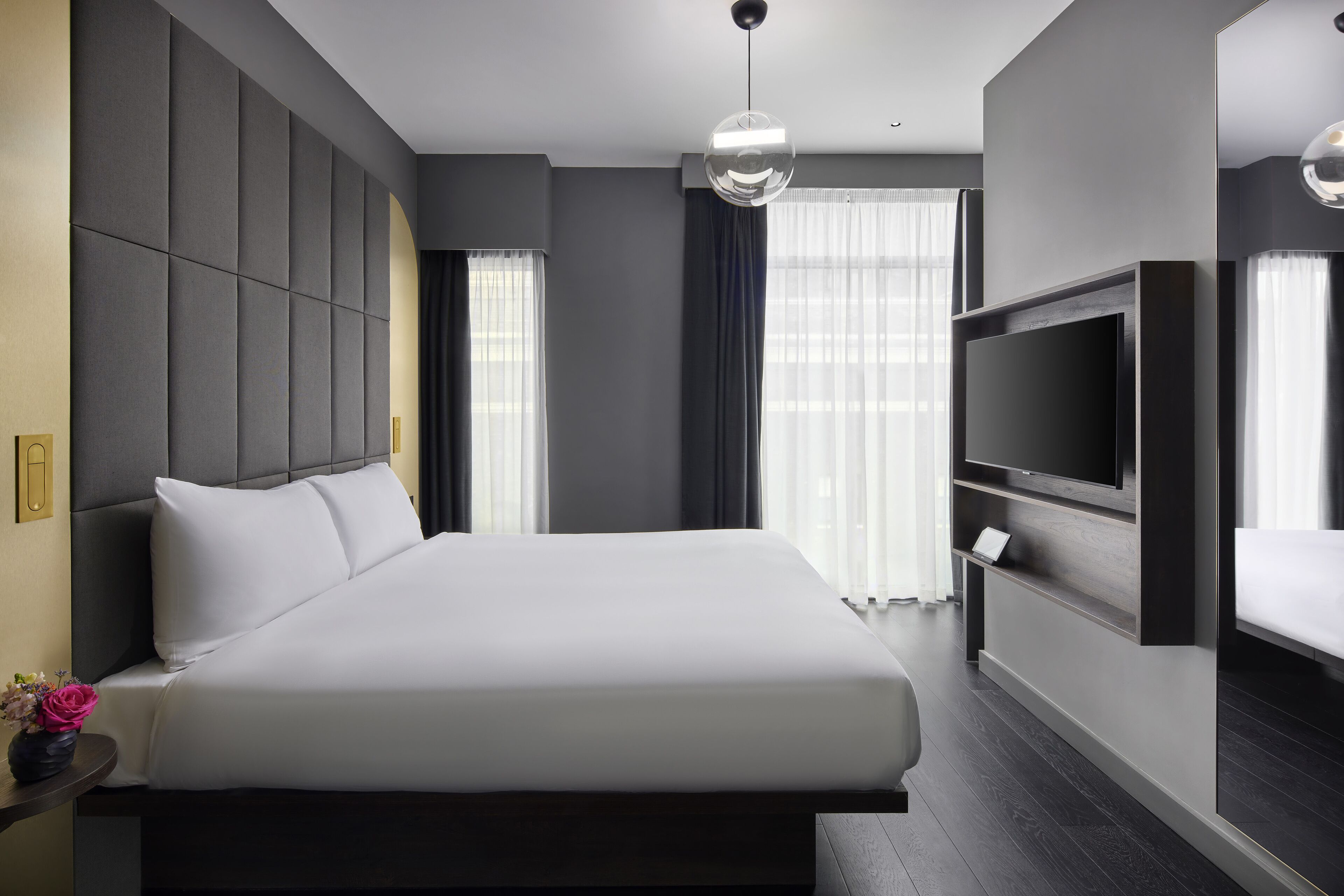 royal room | hypo-allergenic bedding, in-room safe, soundproofing, free wifi