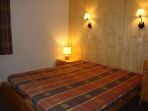 1 bedroom - 80m from ski lifts, view ski slopes, balcony, parking, tv, ski locker, 36m², Méribel-Mottaret (Méribel - Les Allues)