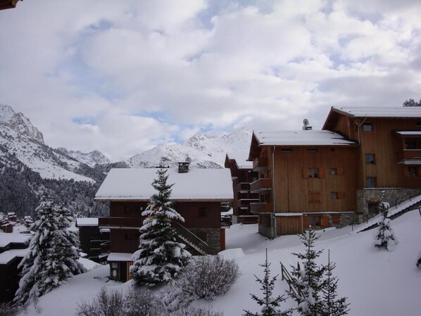 Exterior - 150m from ski slopes, 3rd floor, balcony, parking, tv, 35m², Méribel-Mottaret (Méribel - Les Allues)
