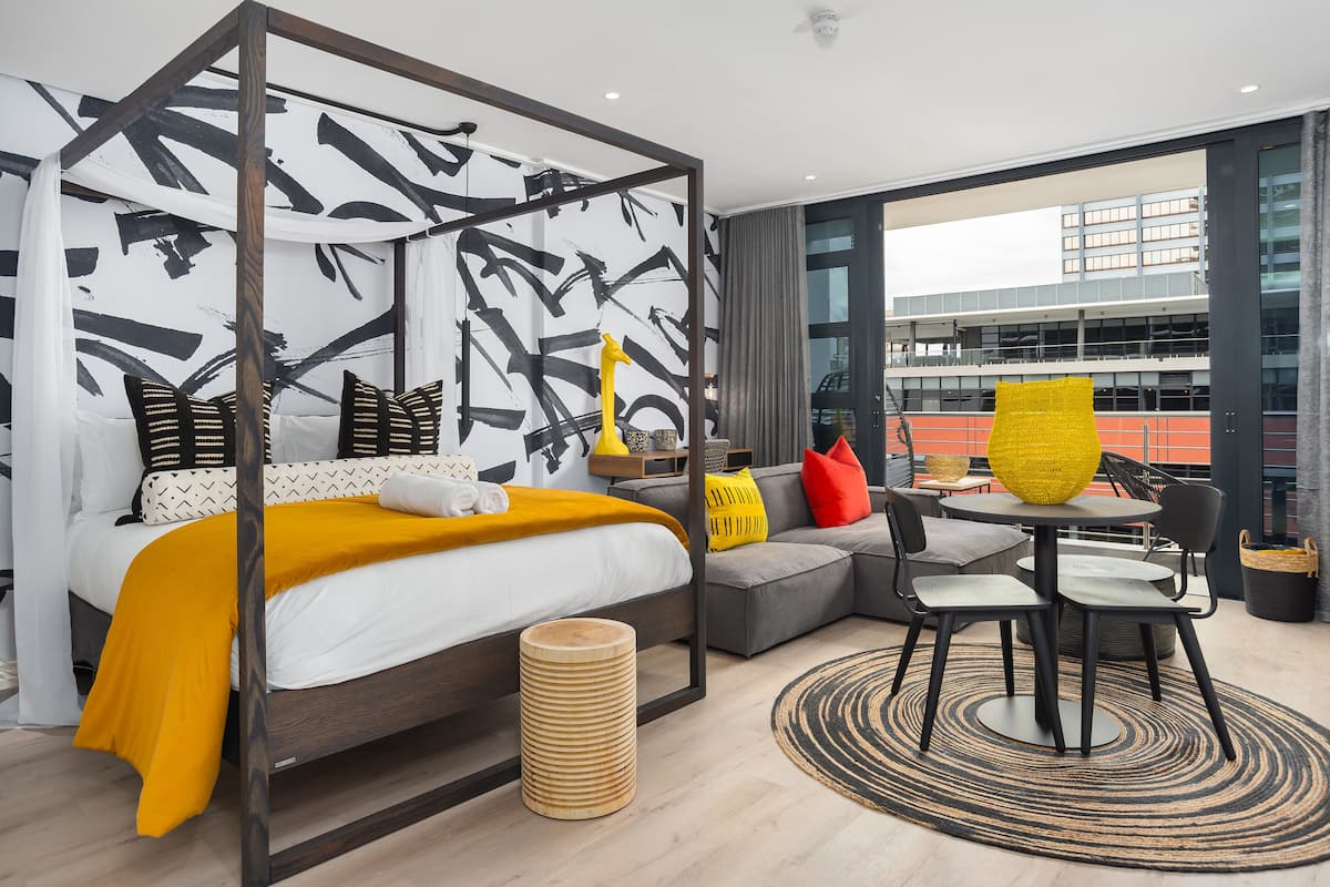 Design Studio | 1 bedroom, premium bedding, free WiFi, bed sheets