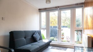 Unclassified image, 4 of 7, button - Beautiful and Cosy House in Southampton, UK (Southampton)
