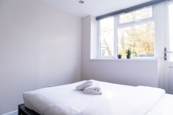 House, Multiple Beds