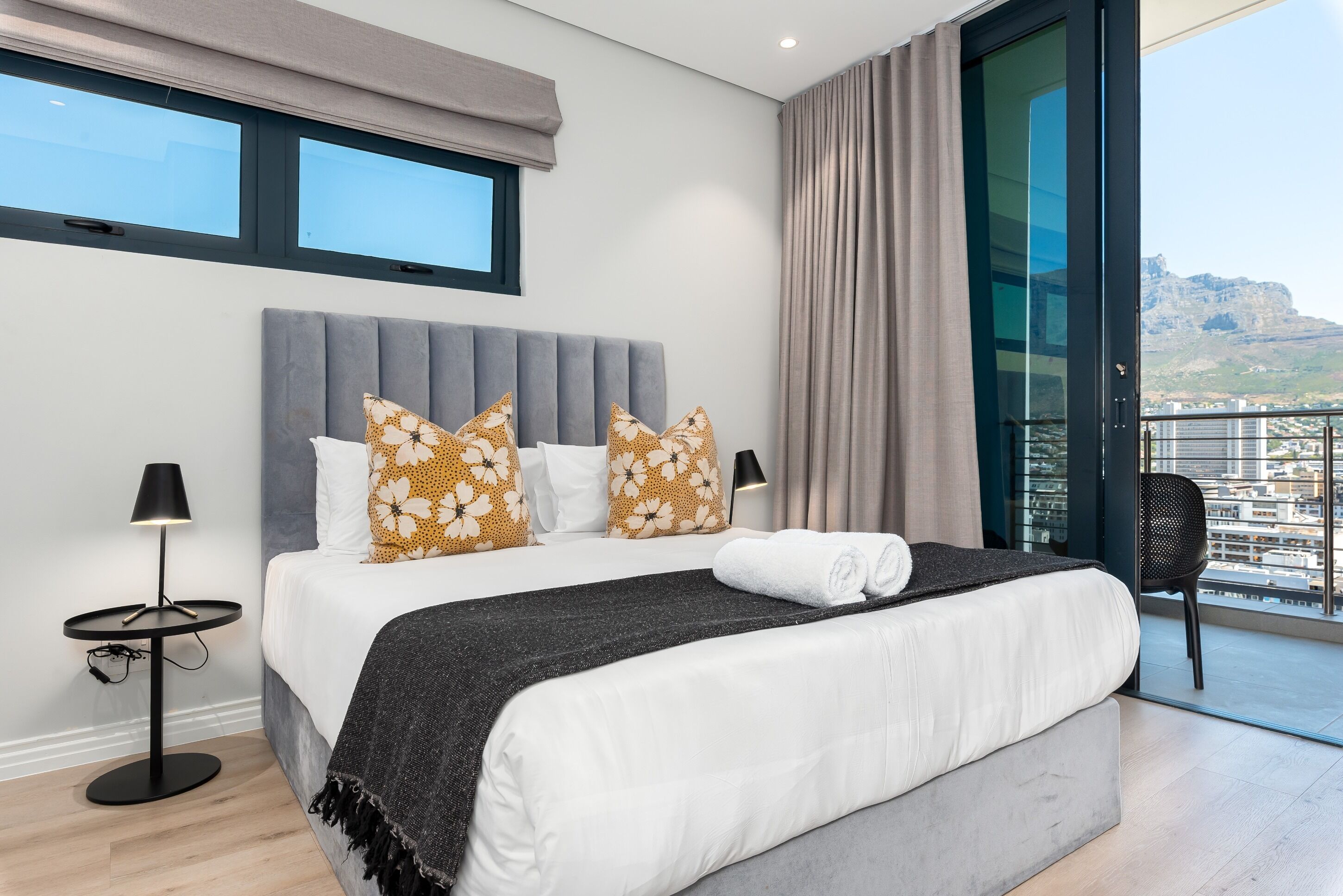 Modern Apartment in the Sky | Mountain Views