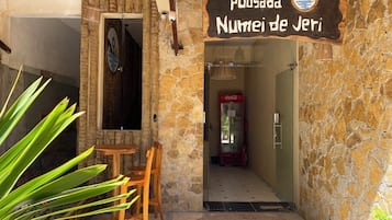 Fachada de la propiedad