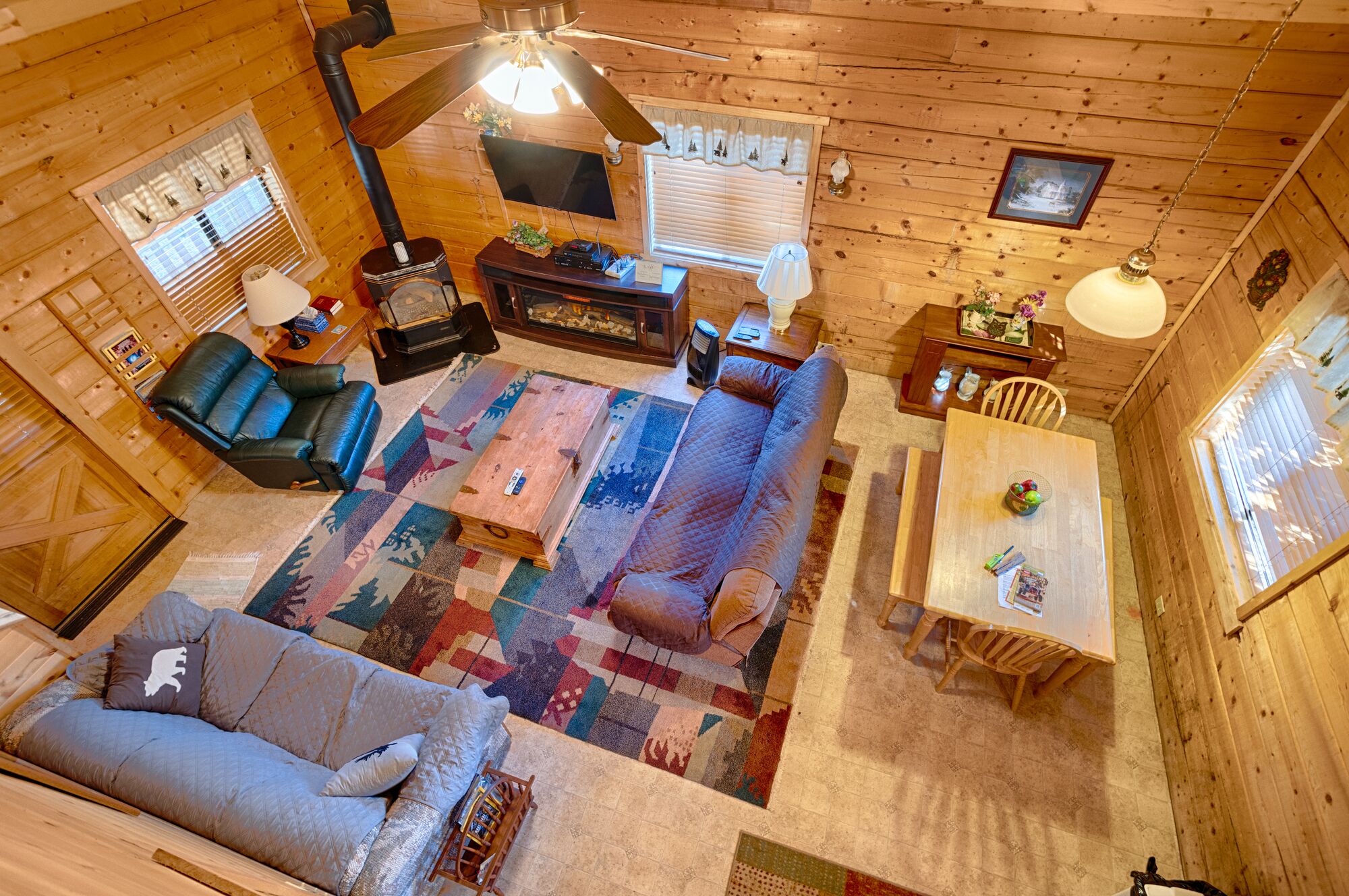 2-bedroom 1- bathroom cabin for a family get-away