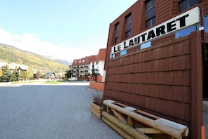 Esterni