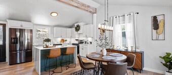 Woodstock Charm- 2 min to downtown Woodstock & Pet Friendly!