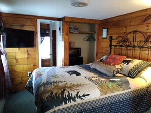 5 bedrooms, free WiFi, bed sheets