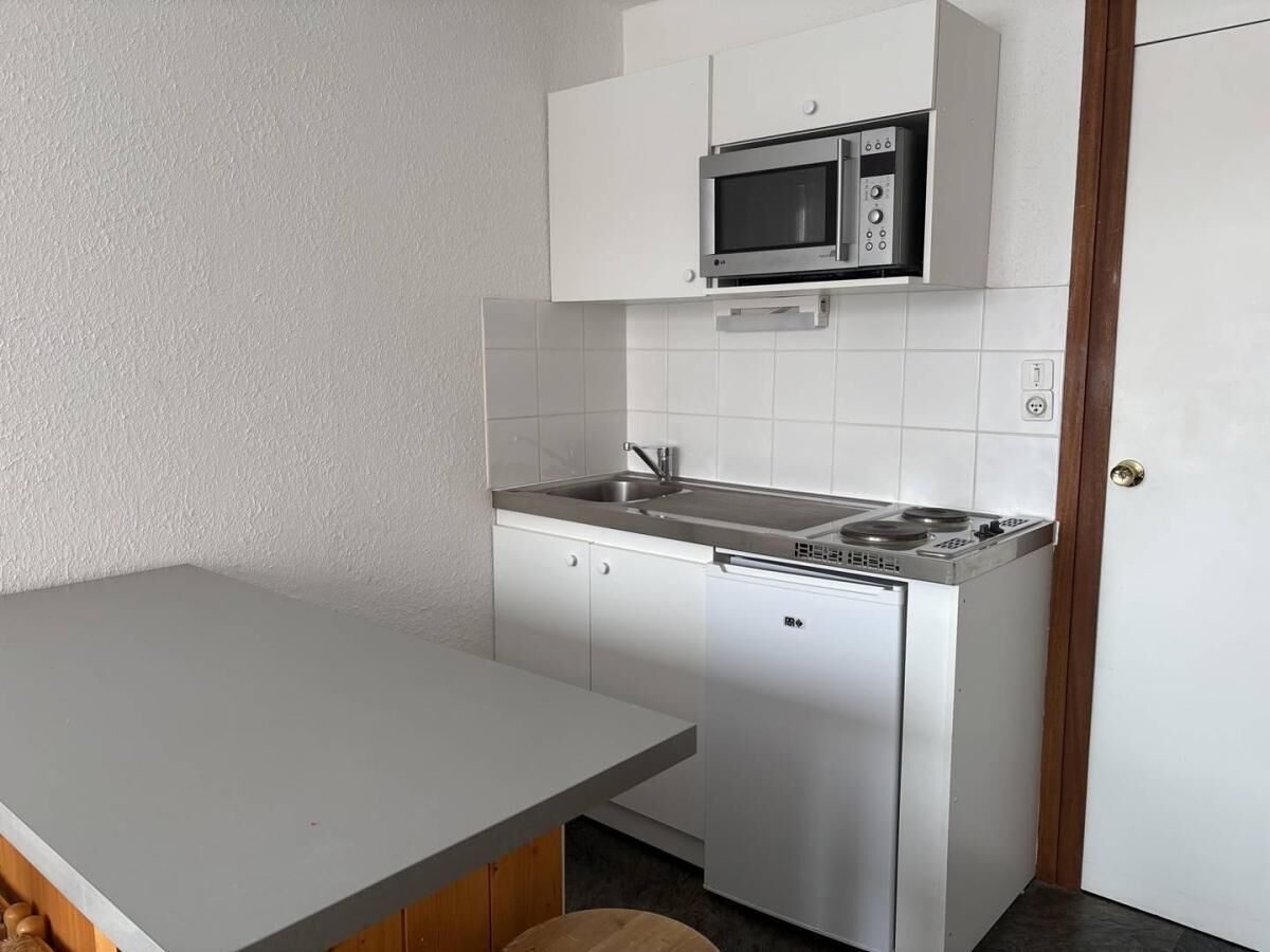 Fridge, microwave, coffee/tea maker, toaster