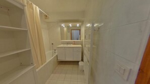 Bathtub