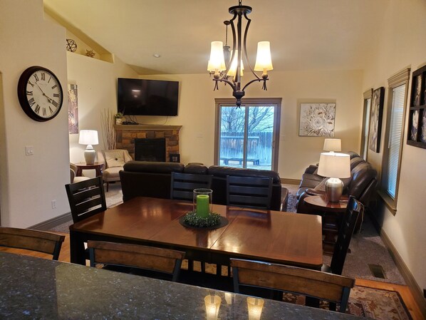 Smart TV, fireplace, DVD player, books