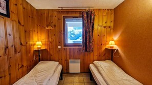 2 室のベッドルーム、WiFi