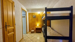 2 bedrooms, WiFi