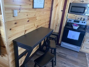Fridge, microwave, oven, stovetop - Tiny Home Near Jackson-Mountain Views+Stargazing (Daniel)