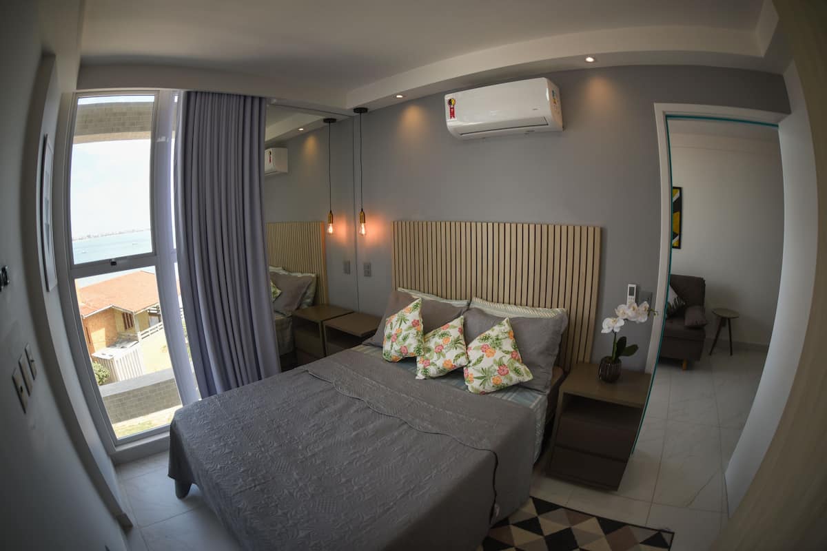 Apartamento de luna de miel | 2 dormitorios, decoración individual, mobiliario individual y escritorio