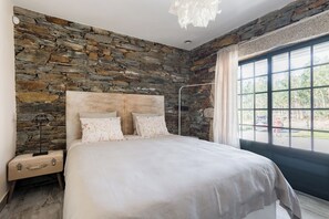 3 Schlafzimmer, Bügeleisen/Bügelbrett, Reisekinderbett, kostenloses WLAN