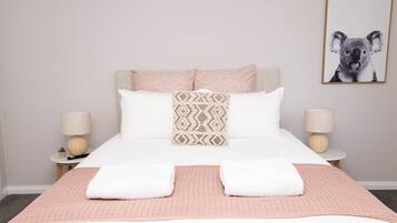 1 bedroom, iron/ironing board, travel cot, WiFi