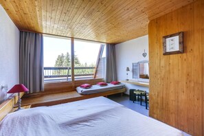 1 bedroom, WiFi - 50m from ski slopes, Ground floor, view valley, balcony, tv, ski locker, 55m², Les Arcs (Les Arcs)