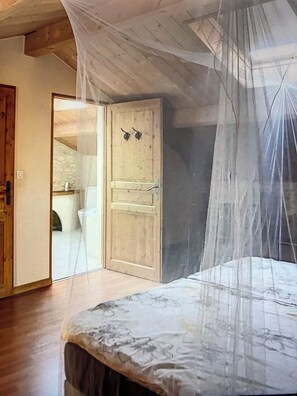 3 chambres, fer et planche Ă repasser, lit parapluie, Wi-Fi gratuit
