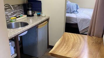 1 habitación, caja de seguridad en la habitación, wifi y ropa de cama