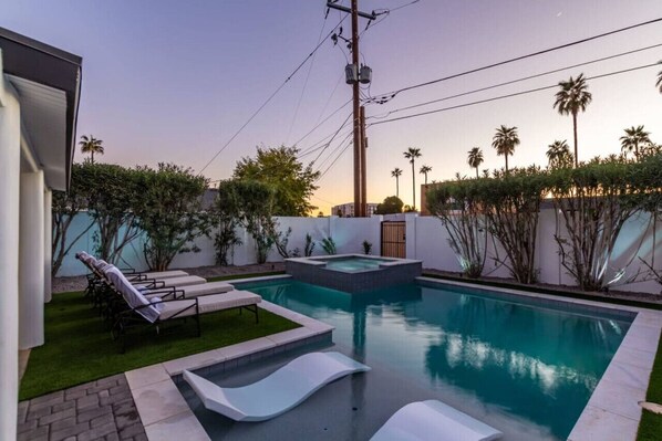 Pool - Walk 2 Old Town Scottsdale New Heated Pool Hot Tub (Scottsdale)