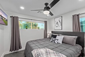 4 bedrooms, desk, iron/ironing board, travel cot