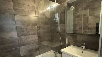 Bathtub