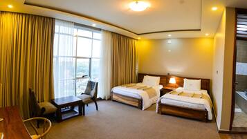 Habitación estándar con 2 camas individuales | Sábanas de algodón egipcio y ropa de cama de alta calidad