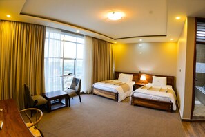 Standard Twin Room | Egyptian cotton sheets, premium bedding, memory foam beds - Maple Leaf Hotel (Masaka)