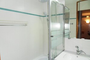 Bathtub