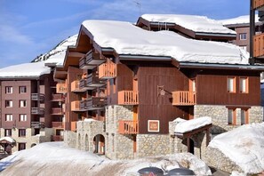 Esterni