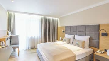 Basic Double Room | In-room safe, free WiFi, bed sheets