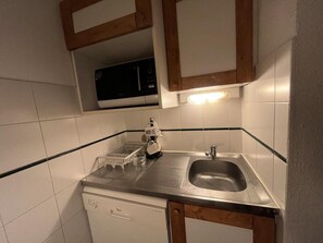 KylskÄp, ugn och diskmaskin
