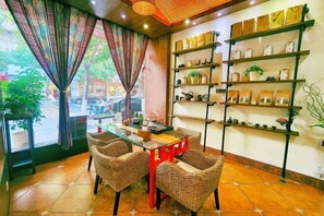 Dining - Bati Yangguang Chain Hotel Meizhou Meilong (Meizhou)