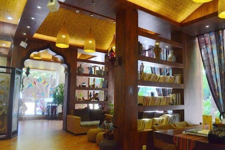 Interior. Bati Yangguang Chain Hotel Meizhou Meilong