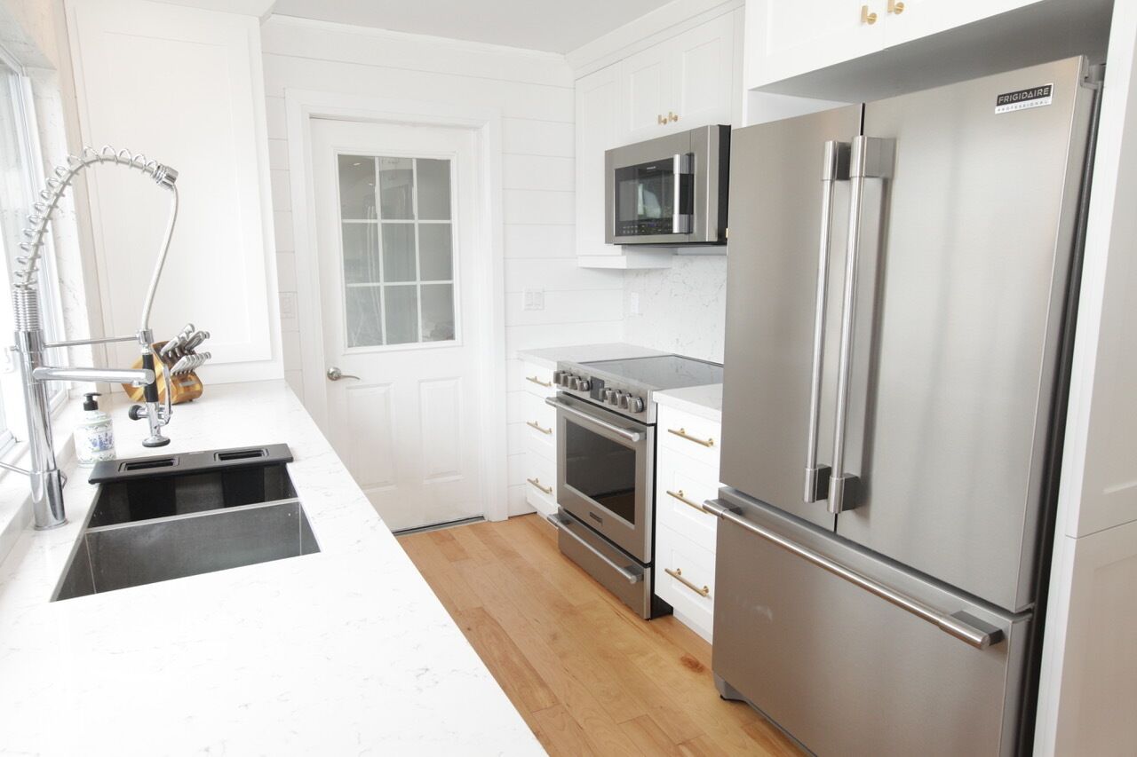 Driftwood Point Waterfront Cottage