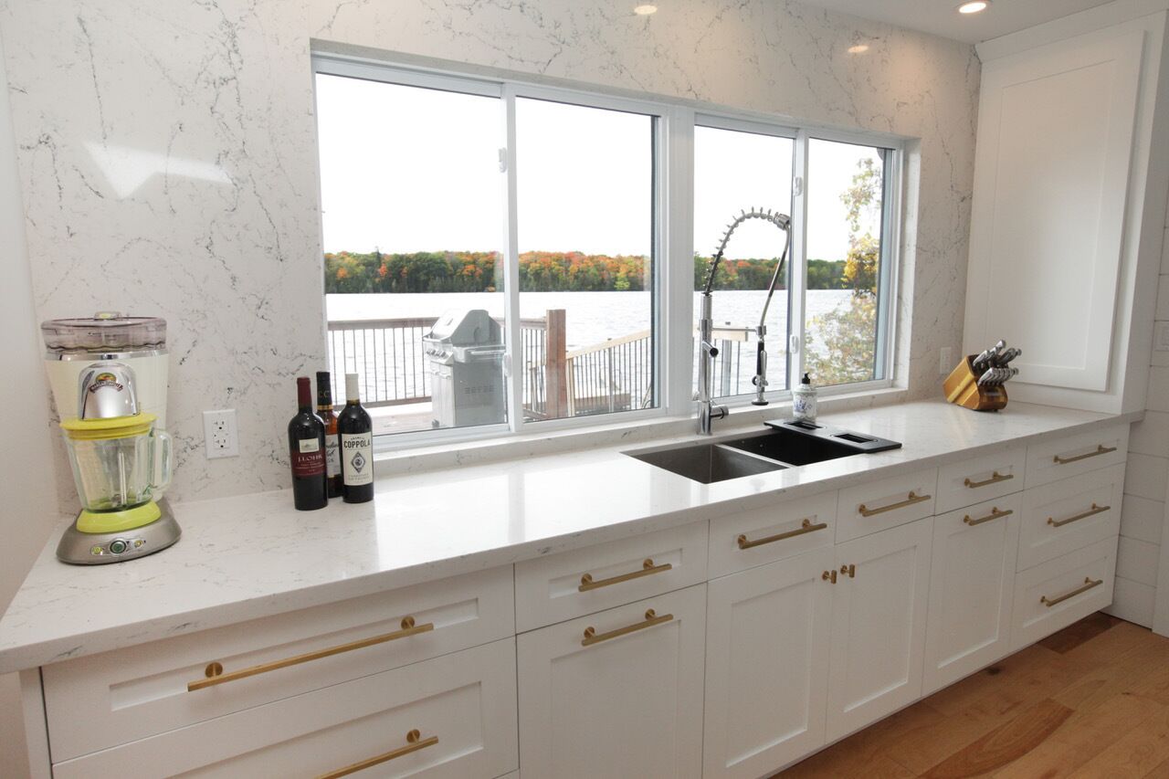 Driftwood Point Waterfront Cottage