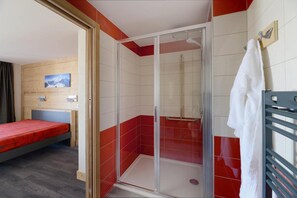 Bathtub