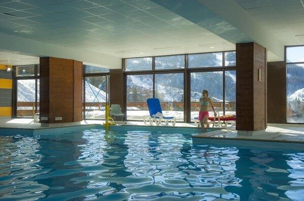 Piscine couverte, piscine chauffée