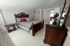 4 bedrooms, free WiFi, bed sheets