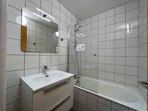 Badekar, hårtørrer