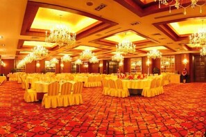 Restaurant - Binyue Hotel (East Building) (Hohhot)
