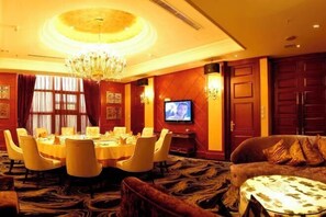 Restaurant - Binyue Hotel (East Building) (Hohhot)