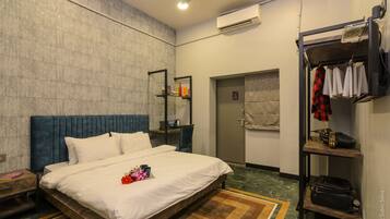 Superior Double Room | Individually furnished, free WiFi, bed sheets