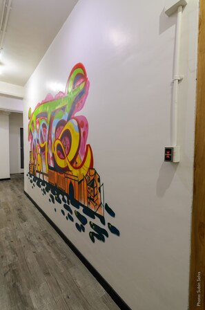 Interior detail - Backpacker Cowies (Mumbai)